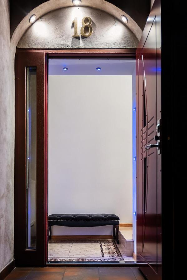 Premium Jacuzzi Apartment Клайпеда Экстерьер фото